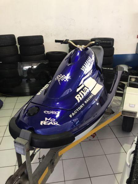 Yamaha wave blaster 1 700 jetski on trailer