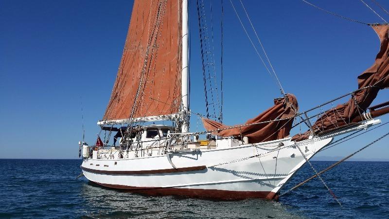 Roberts Spray Yacht for Sale