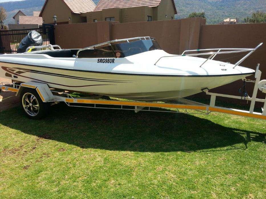 18ft Ski boat 