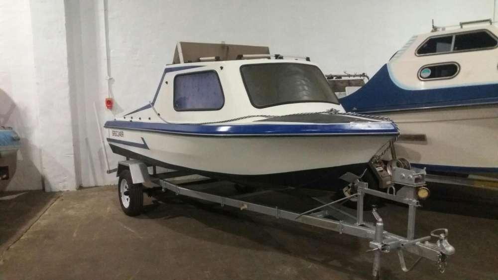 4m ensign cabin boat