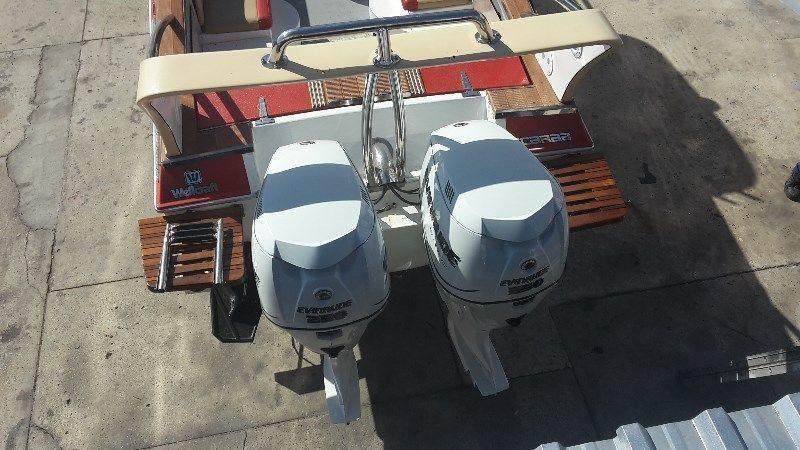 2 x 250 HP EVINRUDE ETECS OUTBOARDS