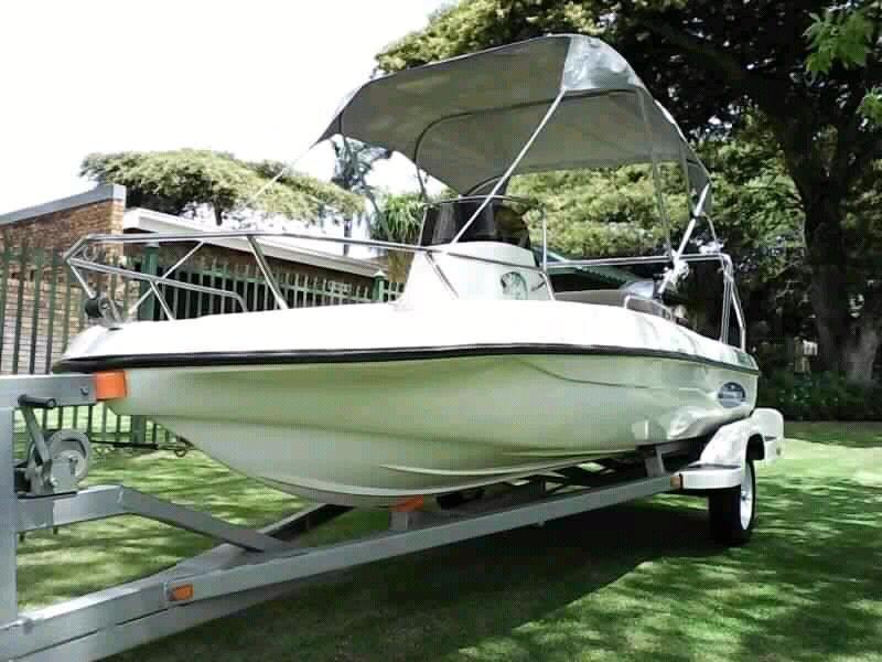 BASS BOAT Sportsman 4.6m LIKE NEW!!!