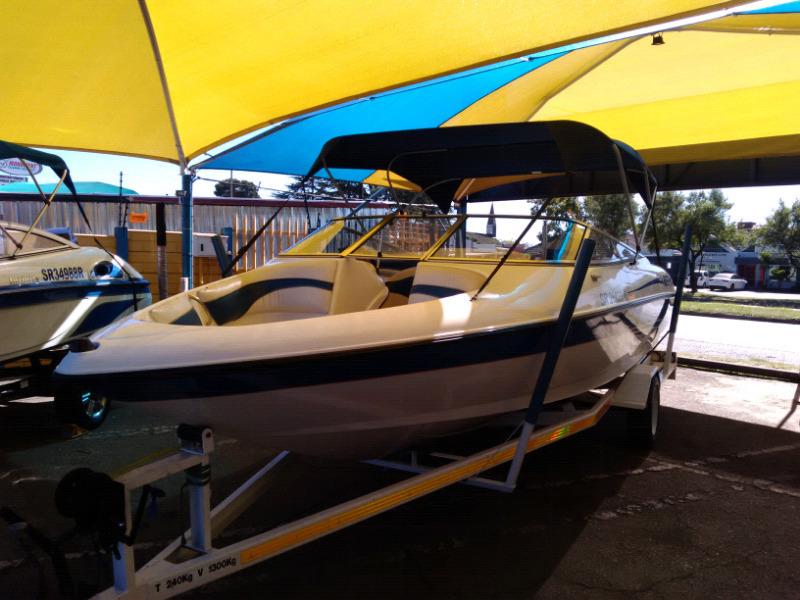 Breeze 20 Feet Mercury 200 Hp