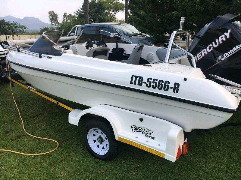 Escape boat with 115 mercury optimax