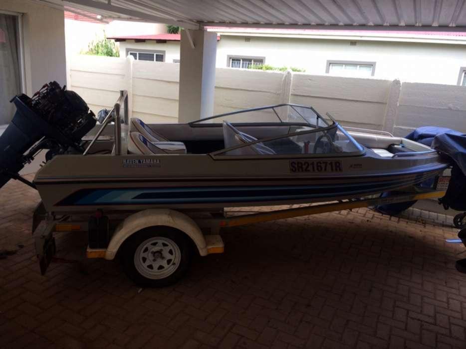 90 Yamaha 16ft raven