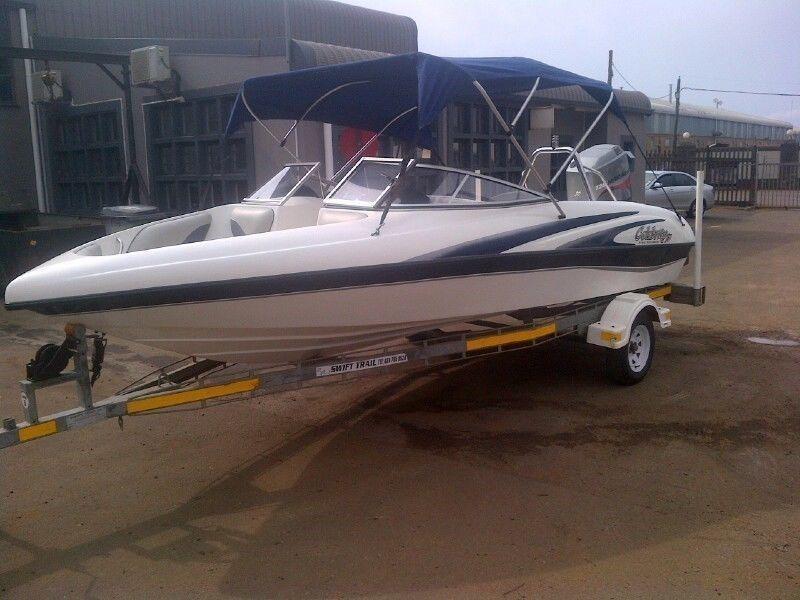 2007 Celebrity 170 Bow Rider with 125HP Mariner T/T in Immaculate Condition - Low Hours