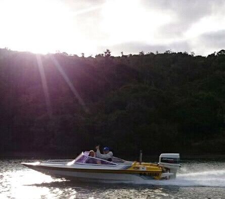 Bow rider 120HP V4 Johnson motor