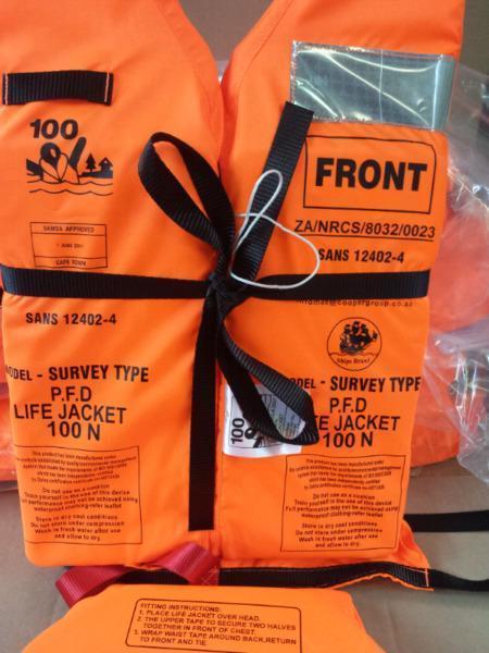 Never been used !! 4 x life jackets for Sale - Samsa Approved