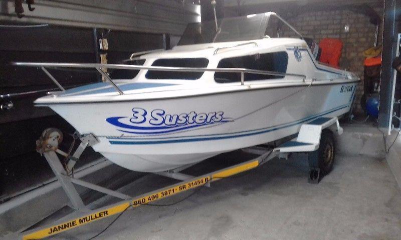 4.8 Calibre Cabin Boat with 85 Yamaha Motor
