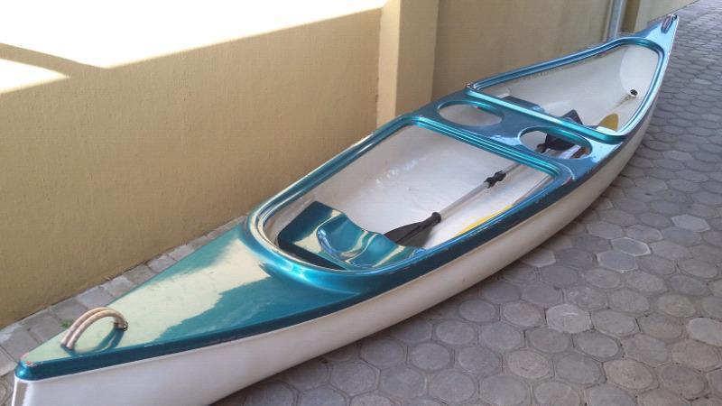 Canoe paddle boat