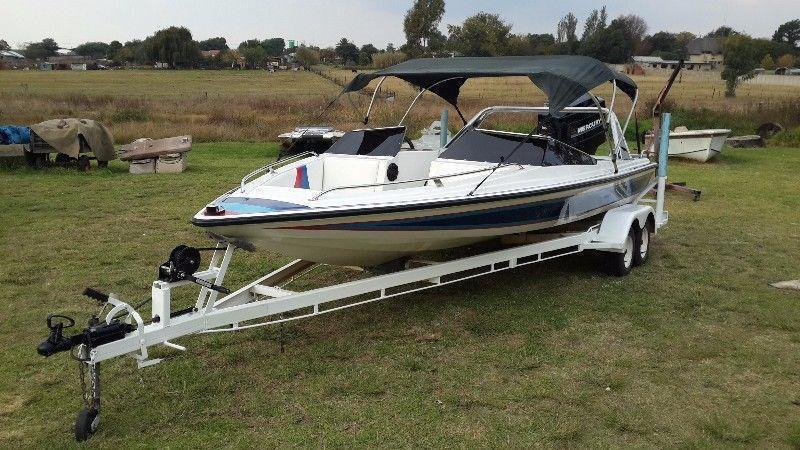 Scimitar 180 Bowrider and Mercury 200hp Efi