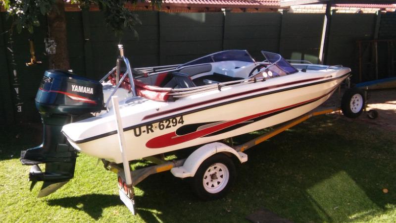 Miami Bowrider speed boat - Yamaha 130hp v4
