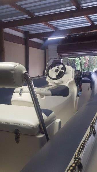 Stingray 5.4m Rubberduck 2011 – Semi-Rigid 5,4m with 115Hp Mercury with ski-bar