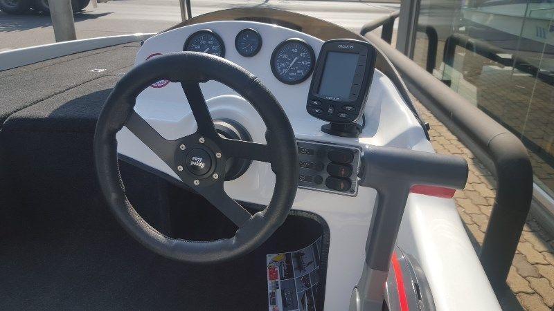 Bass Sprite with 85hp Yamaha 2-stroke - like new Less than 50hrs