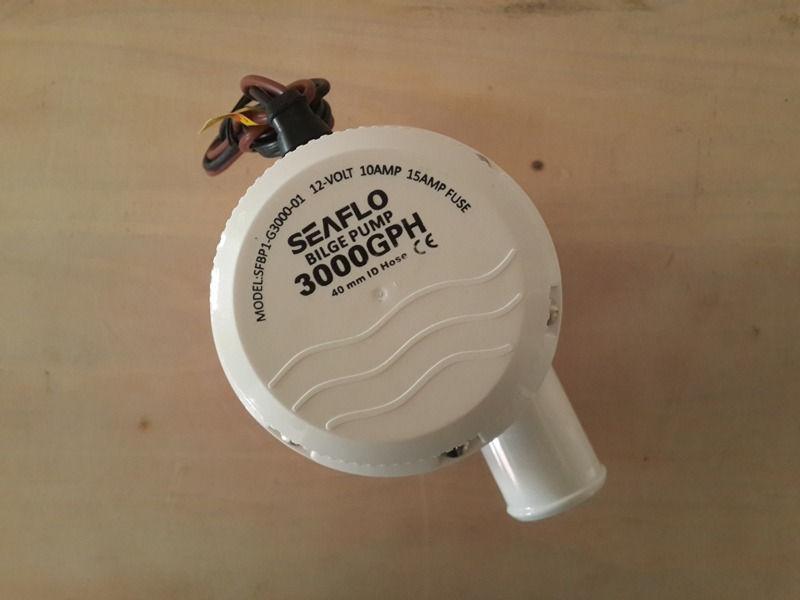 BILGE PUMP 3000GPH SEAFLO (v)