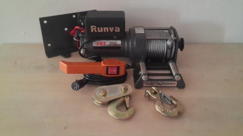 RUNVA EWX3000U LBS 12V ELECTRIC CABLE WINCH (D)