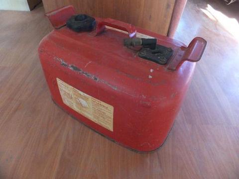 Suzuki 24L Outboard motor fuel tank