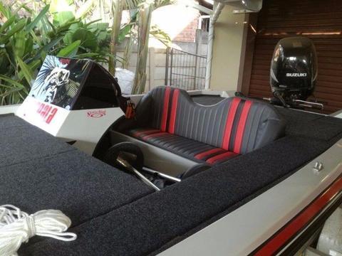 Lightning bass boat with Suzuki four stroke 90hp – like new