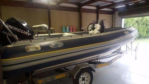 5.2m Rubberduck 2011 – Semi-Rigid SRi 5,5m with 115p Yamaha with ski-bar. She is a beauty..!