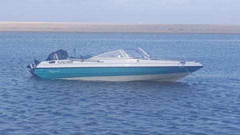Raven Elegante speed boat