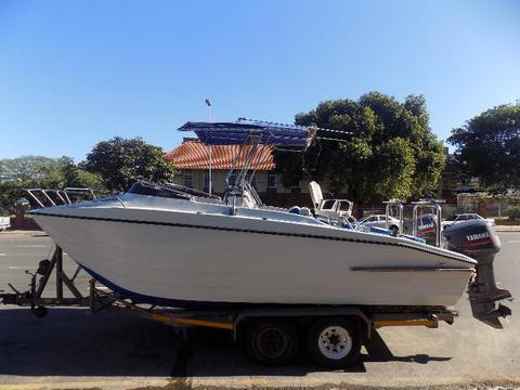 king cat 22,6 ft on double axle trailer 2 x 115 hp yamaha trim & tilts