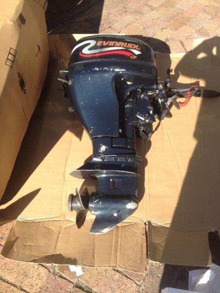 OUTBOARD EVINRUDE 4 stroke 15HP SHORT SHAFT