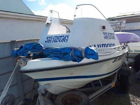 SKI BOAT with 40hp suzuki motor