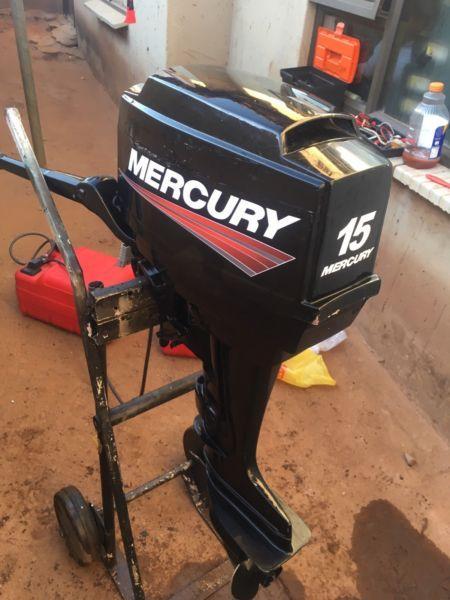 Selling Mercury 15hp outboard motor