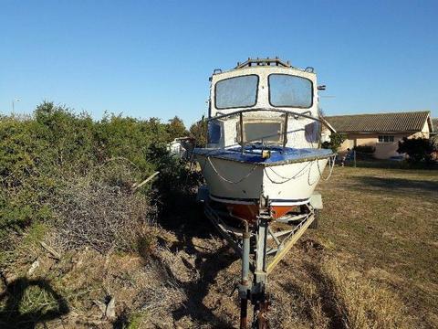 Boat on trailer for sale R25000 neg
