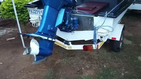 Suzuki DT85 2 Stroke Outboard Motor