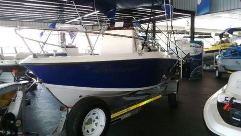 Xpression 600 C/Console with DF140 Suzuki 4-stroke - Only 60hrs - 2014 model
