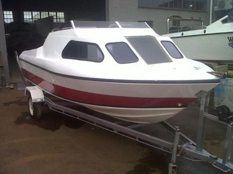 Cabin boat on trailer - Dam and sea !!!!! Special !!!!!i