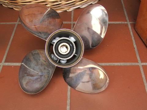 Suzuki 140HP counter rotating propellers - s/steel 20P - 4 blade