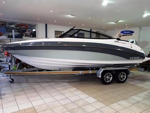 Odyssey 650 Sundeck with 250HP Honda VTEC Four Stroke