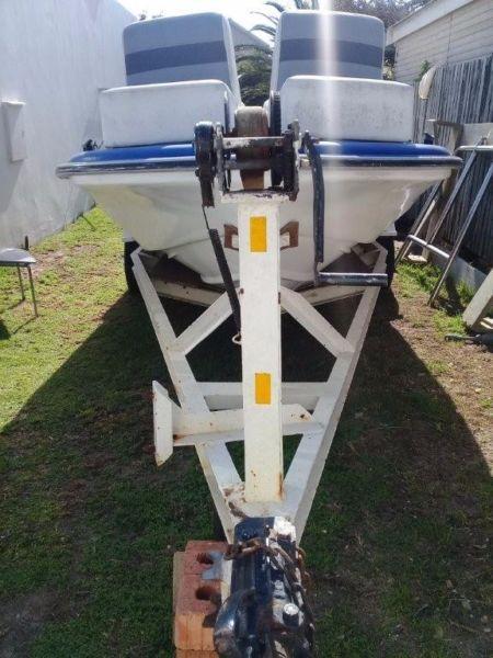 Boat trailer for 17/18 ft boat