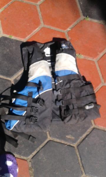 Adult life jacket