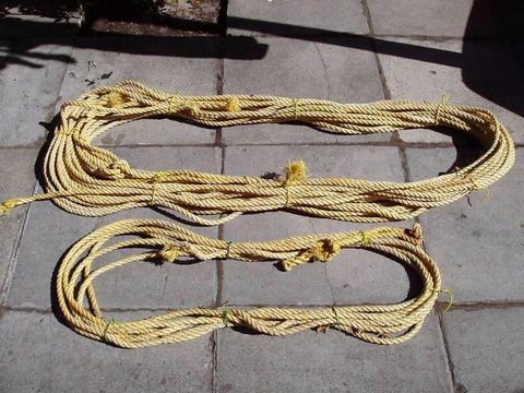 USED 15MM YELLOW BOAT ROPE=82.5m