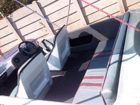 Mirage Family Boat For Sale