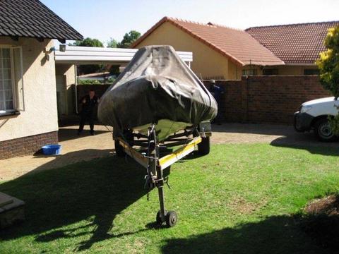 5.5m Semi Rigid Rubber Duck V Hull Gemini