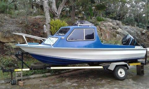 Trimcraft boat with trailer & Mecury 50 engine
