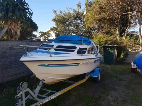 Interceptor 160 Cabin Boat