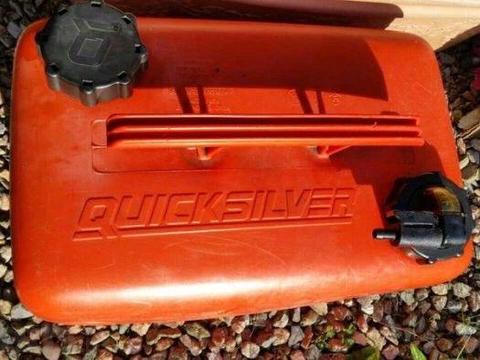 Quicksilver / mercury fuel tank