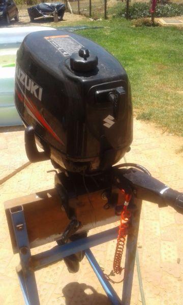Suzuki 5hp 4stroke outboard motor. Only used 4 times. As new
