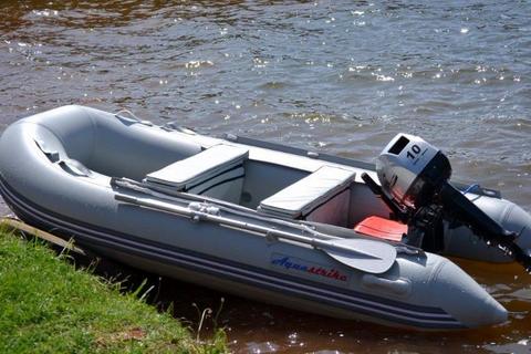 Aquastrike rubberduck boat plus roof and boat cover plus brand new Titan 15hp motor