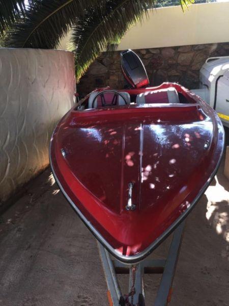 Mariner 65hp 4 seat Speed Boat
