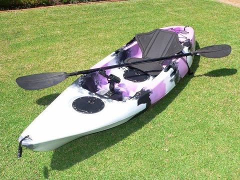 Pioneer Kayak, single including Seat, Paddle & Rod holder, FREE Paddle leash!