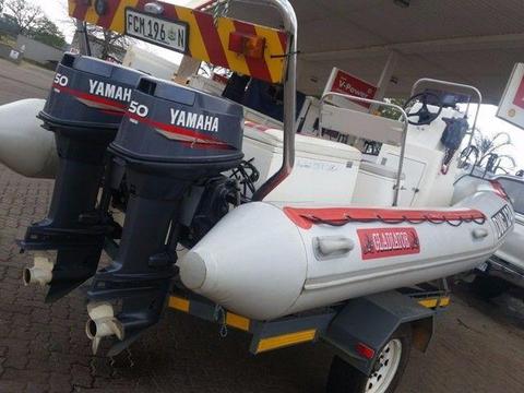 Lovely 5.6m Gladiator Dive duck with two immaculate 50 hp Yamaha 3 cylinder Yamahas