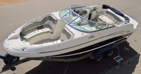 Sea Ray 220 Sun Deck with 5.7L V8 350Mag Mercruiser and Bravo 3 Gearbox Duel Prop