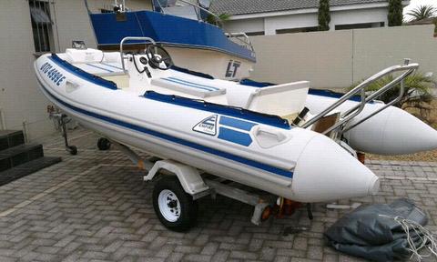 Prestige 4.5m Cat hull on registered trailer-R15000