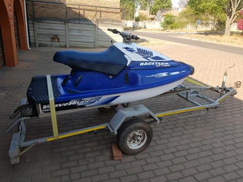Yamaha TwinCarb Waverunner Jetski